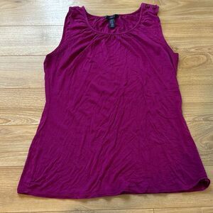 Banana Republic Vintage Cranberry/Purple top size medium with button detailing o